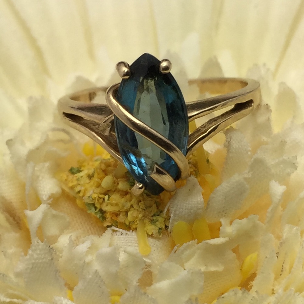 10k gold ring in need of repair